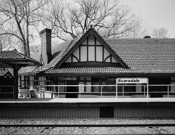 Photograph of Scarsdale station