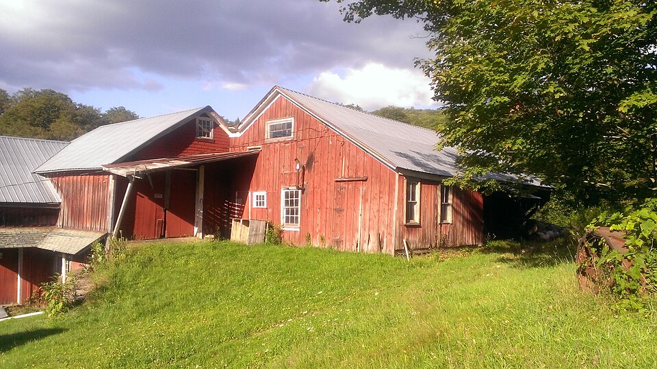 Photograph of Hubbell Family Farm and Kelly's Corners Cemetery
