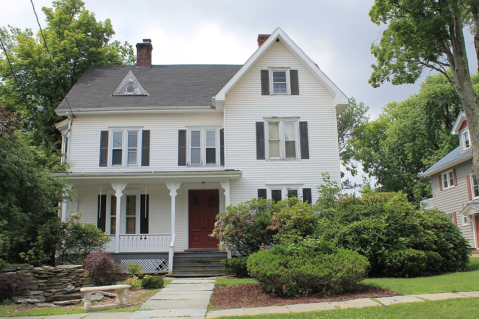 Photograph of Bennett Family House