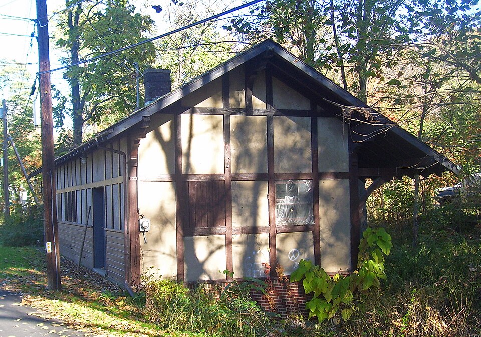 Photograph of O & W Railroad Station at Port Ben