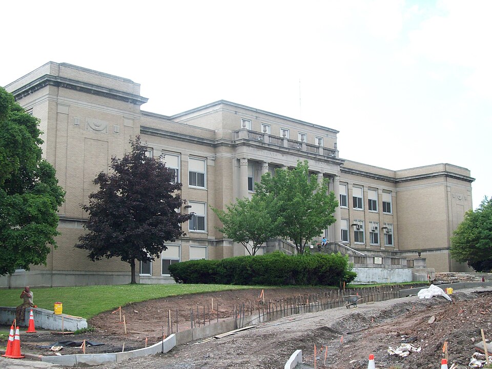 Photograph of Former Niagara Falls High School