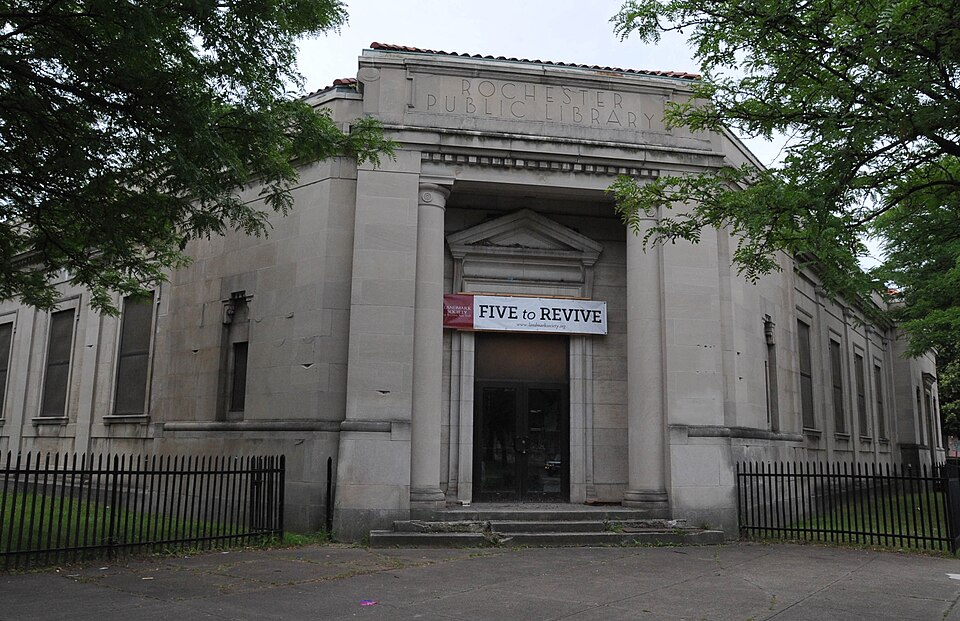 Photograph of Pulaski Library