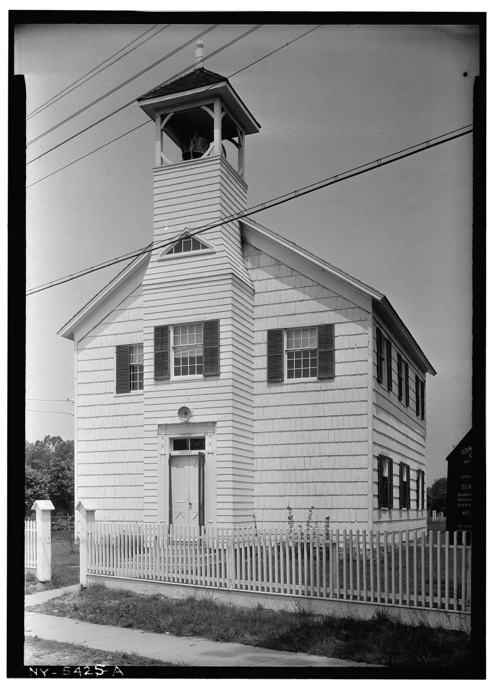 Photograph of First Congregational Church of New Village