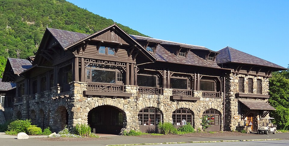 Photograph of Bear Mountain Inn