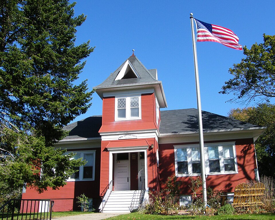 Photograph of New Suffolk School