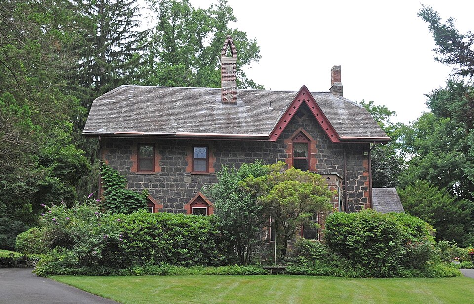 Photograph of Dederer Stone House-Stonehurst