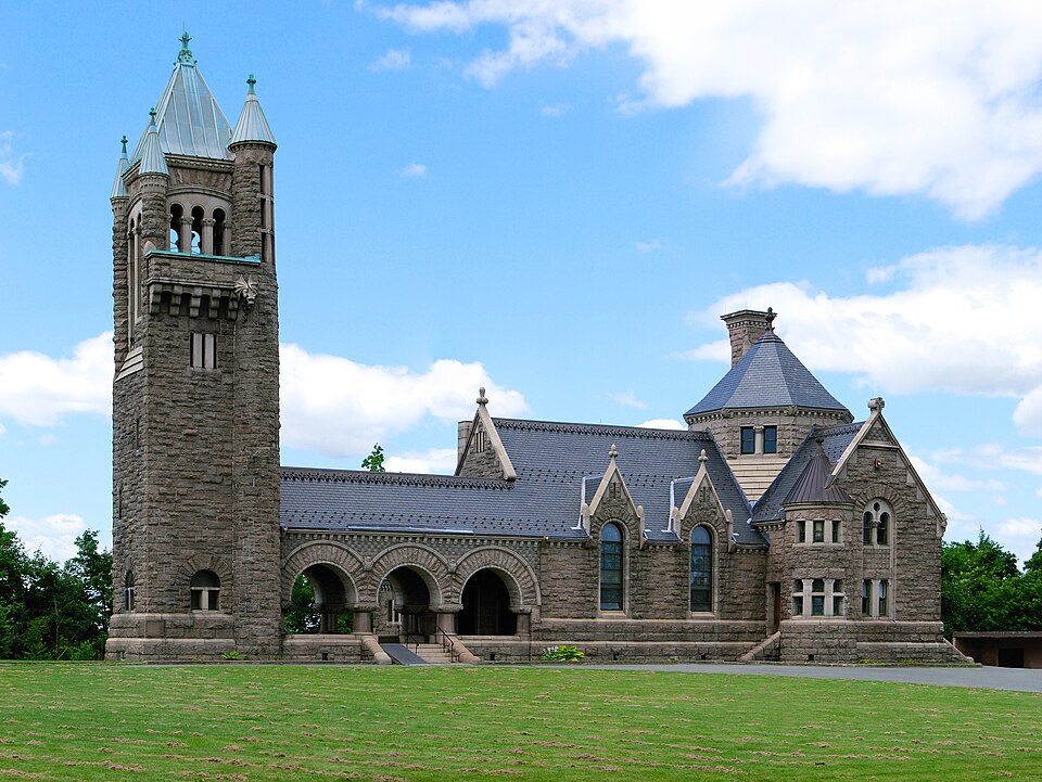 Photograph of Gardner Earl Memorial Chapel and Crematorium