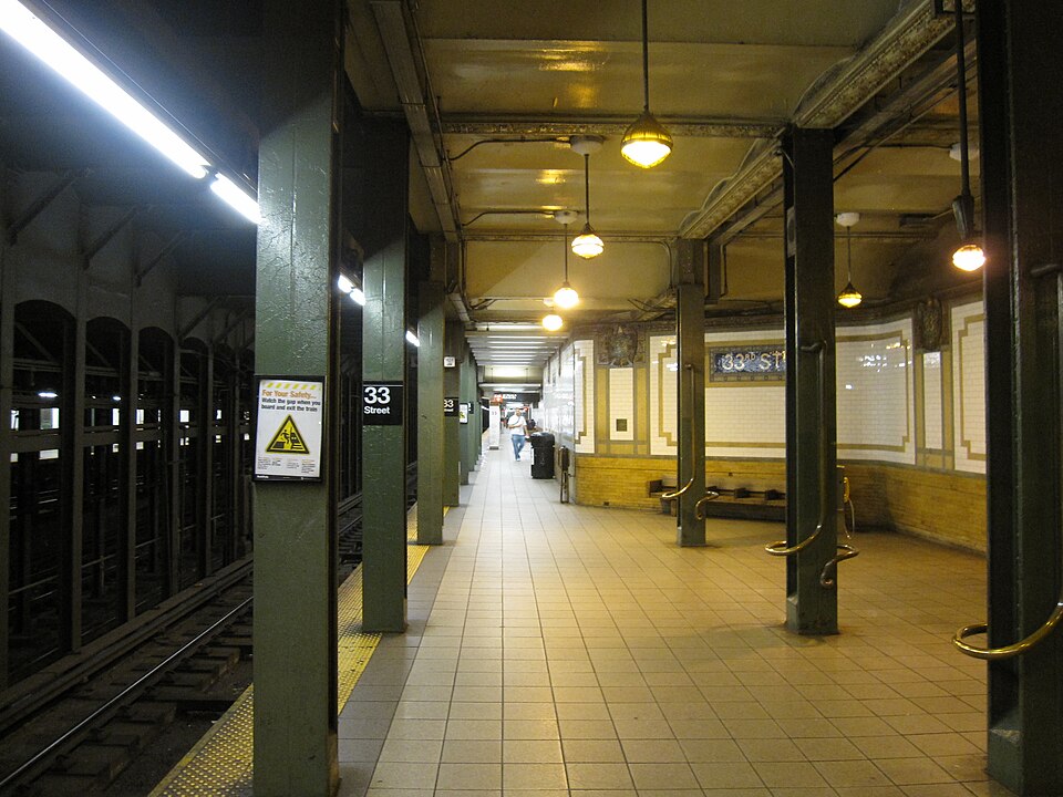 Photograph of 33rd Street