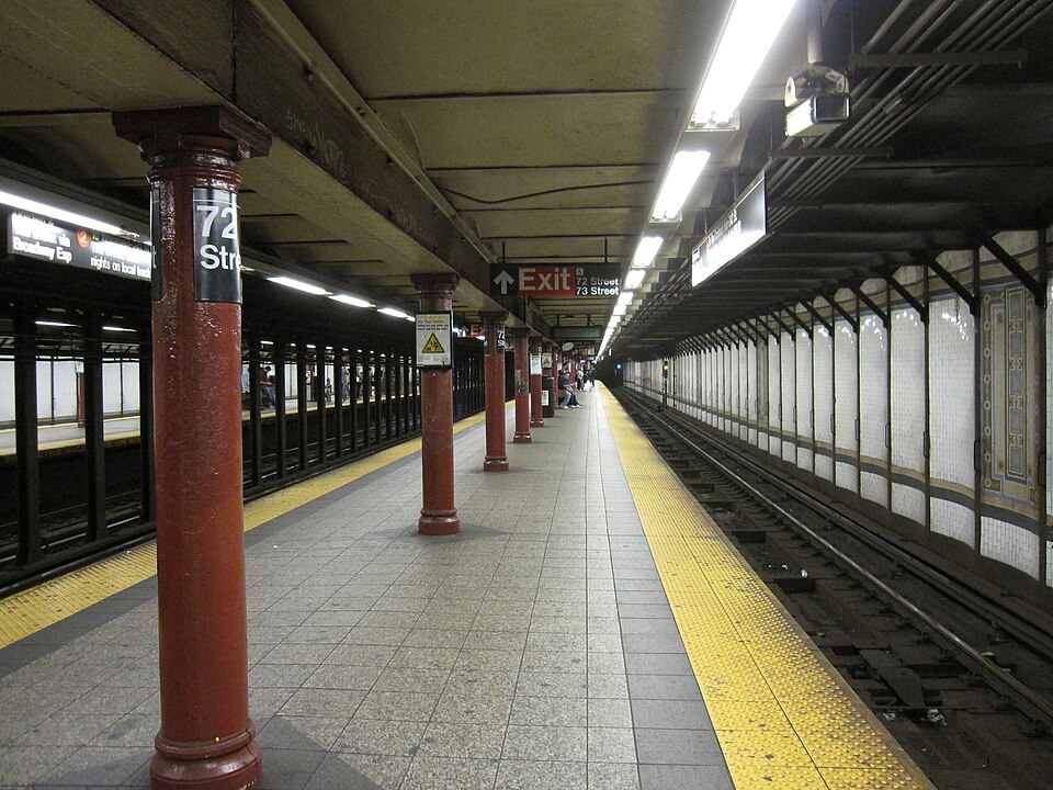 Photograph of 72nd Street