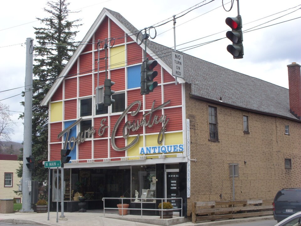 Photograph of Town and Country Building
