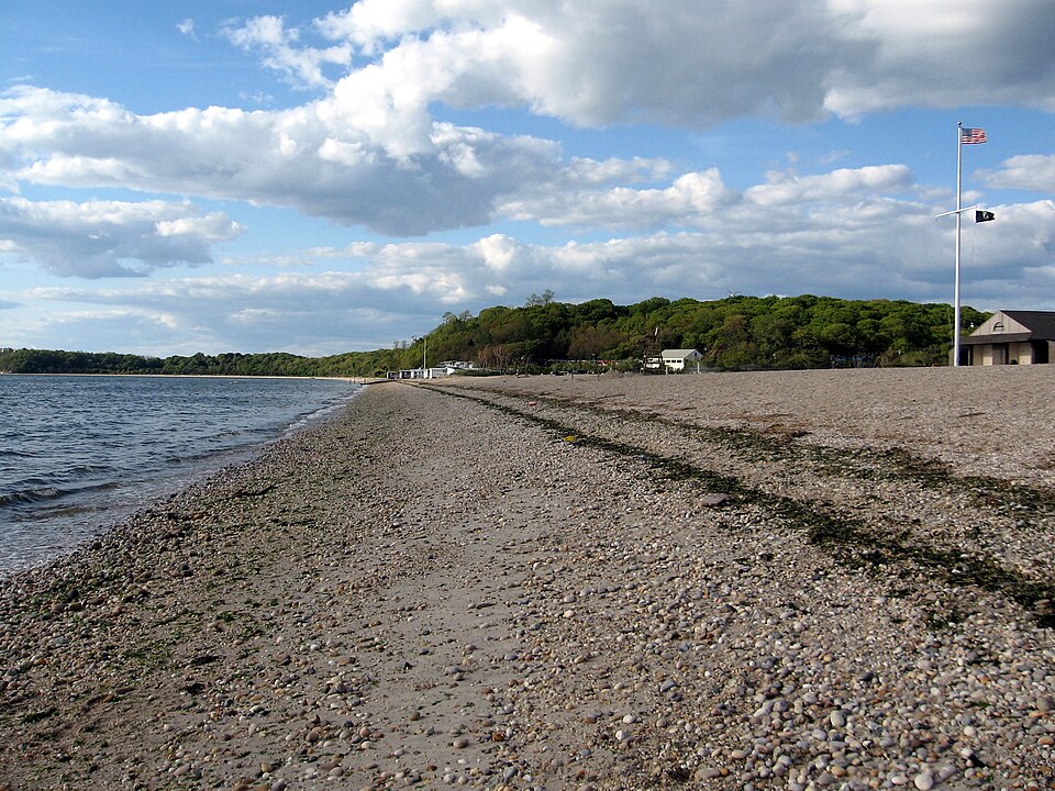 Photograph of West Meadow Beach Historic District