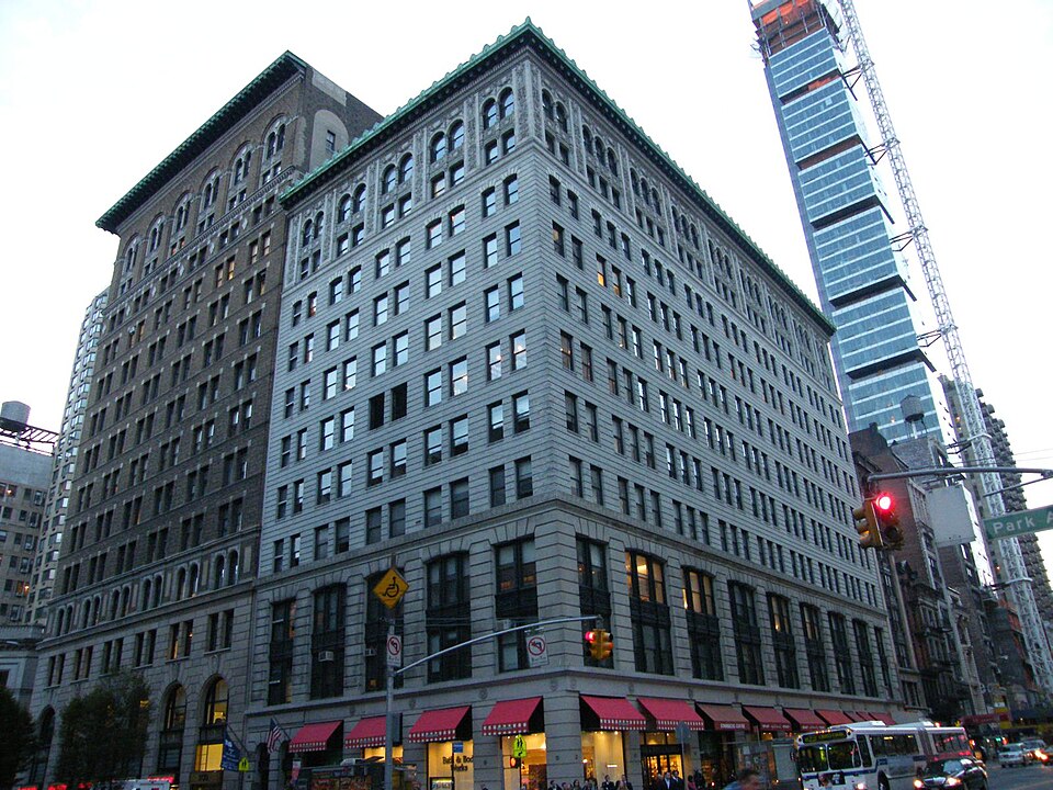 Photograph of Building at 304 Park Avenue South