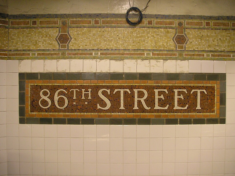 Photograph of 86th Street