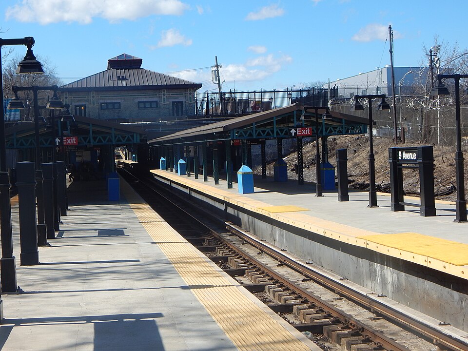 Photograph of Ninth Avenue