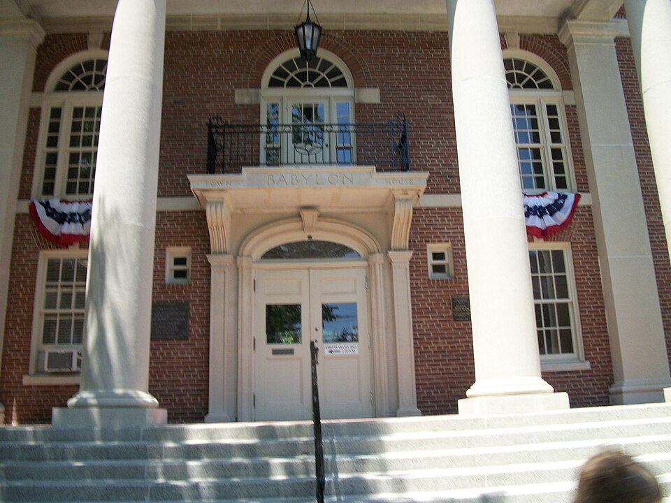 Photograph of Babylon Town Hall