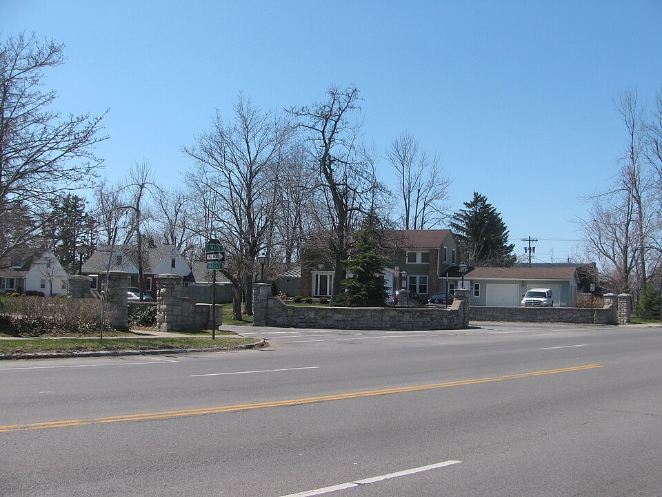 Photograph of Entranceway at Main Street at Roycroft Boulevard
