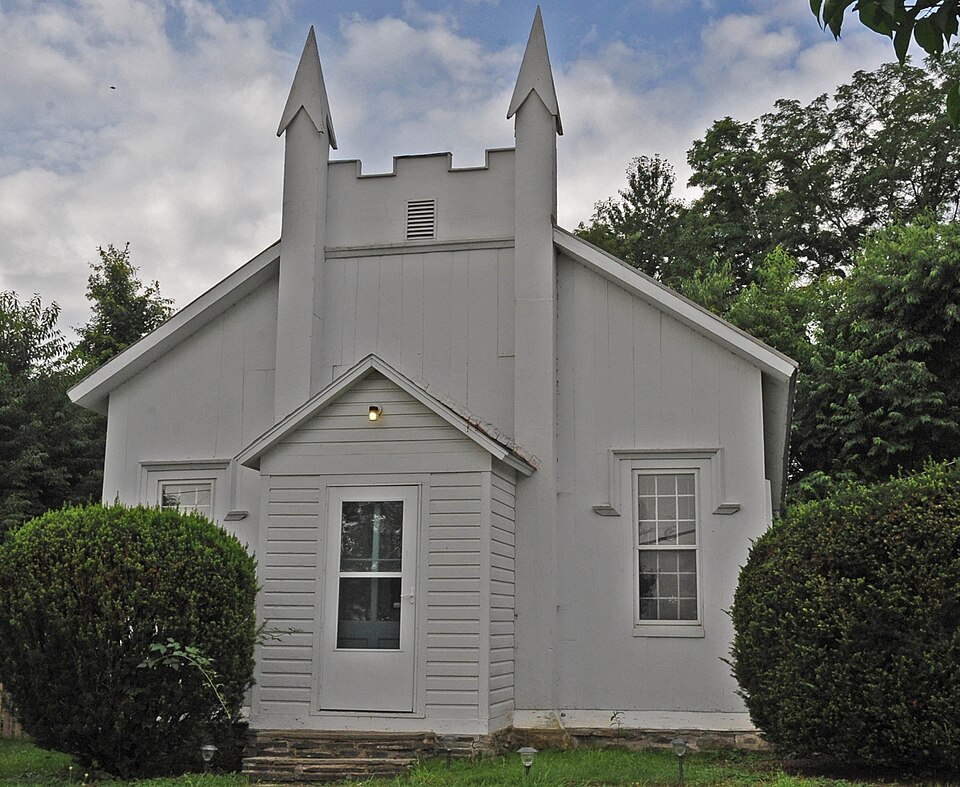 Photograph of Hayt's Chapel and Schoolhouse
