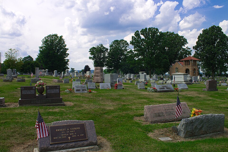 Photograph of West Hill Cemetery