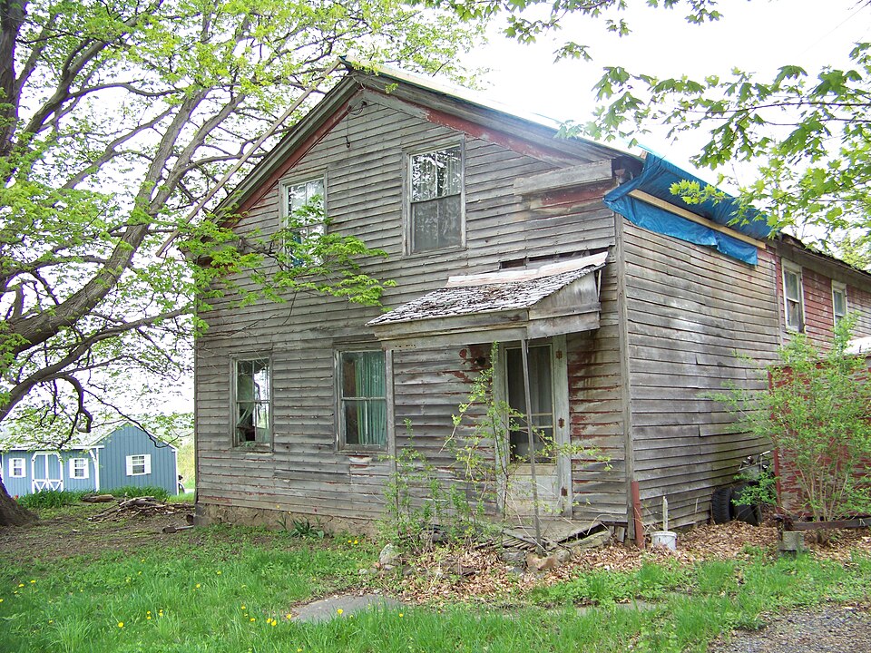 Photograph of Slocum and Hannah Howland House