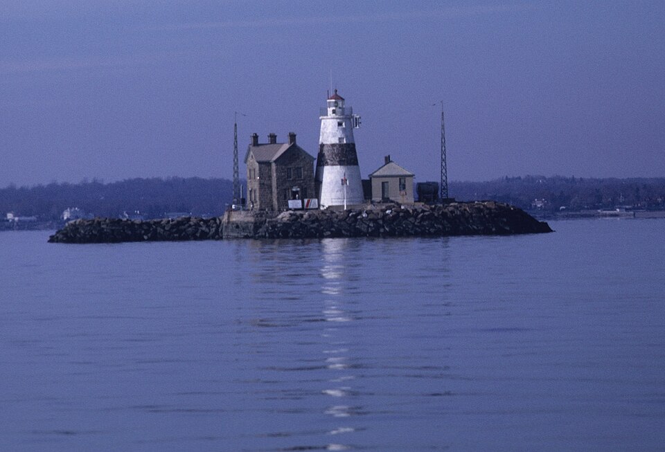 Photograph of Execution Rocks Light