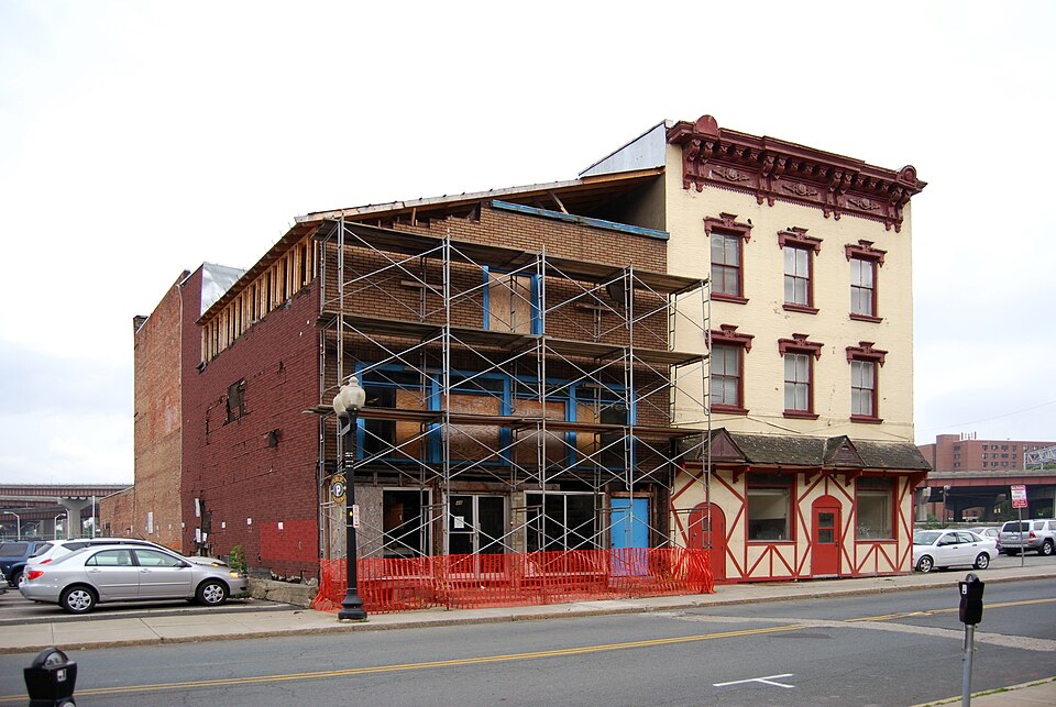 Photograph of 48 Hudson Avenue