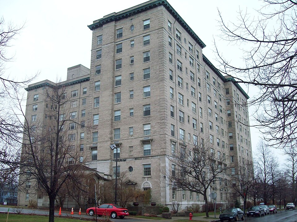 Photograph of Parke Apartments