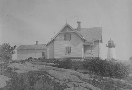 Photograph of Crossover Island Light