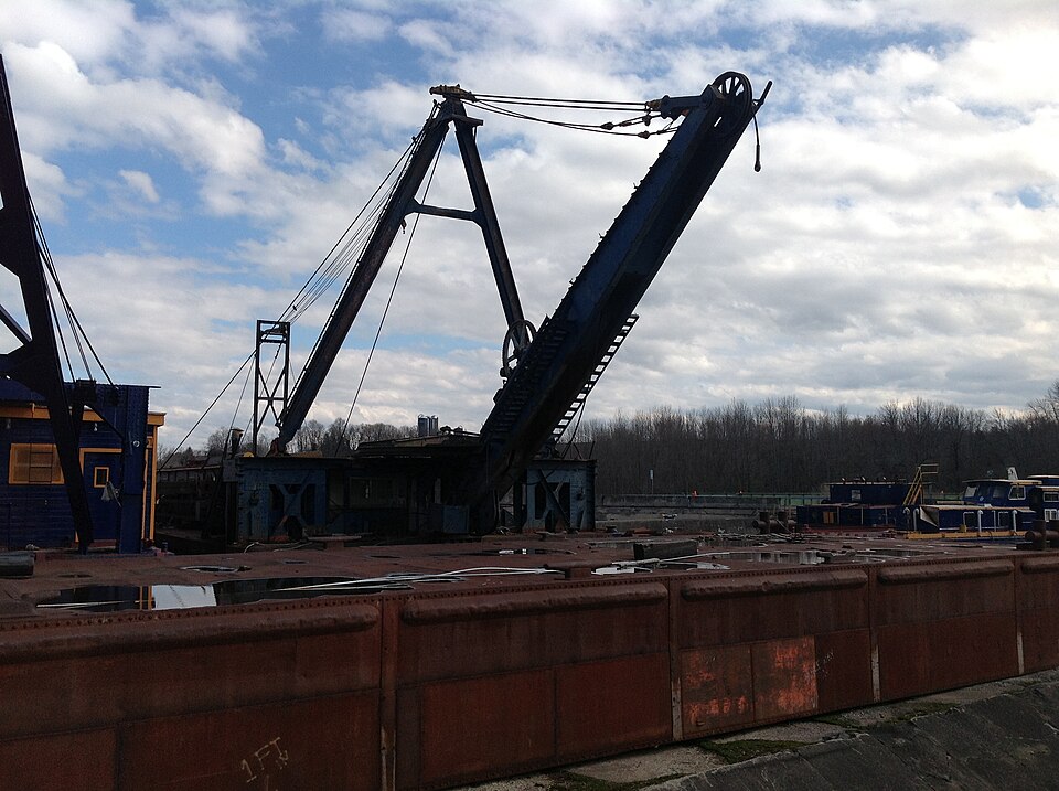Photograph of Dipper Dredge No. 3
