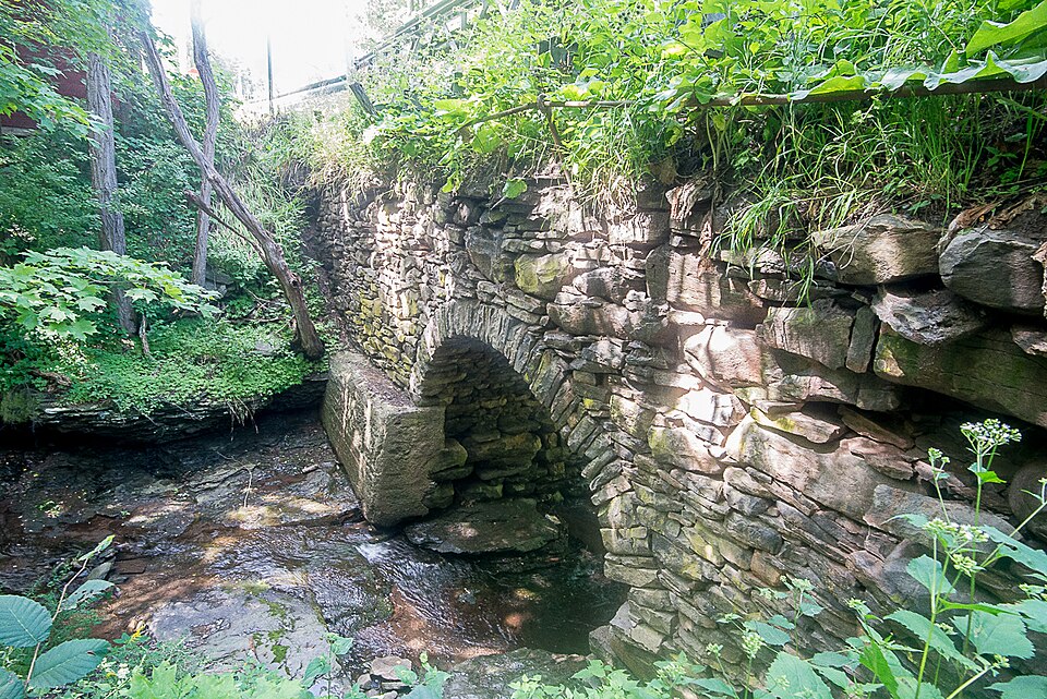 Photograph of Hervey Street Road Stone Arch Bridge