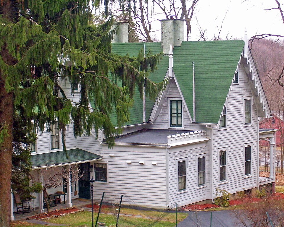 Photograph of Dodge-Greenleaf House