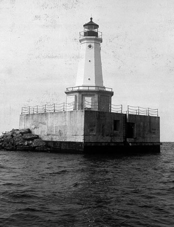 Photograph of East Charity Shoal Light