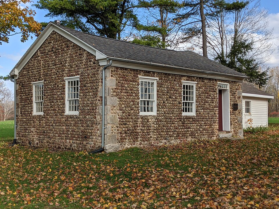 Photograph of Roe Cobblestone Schoolhouse