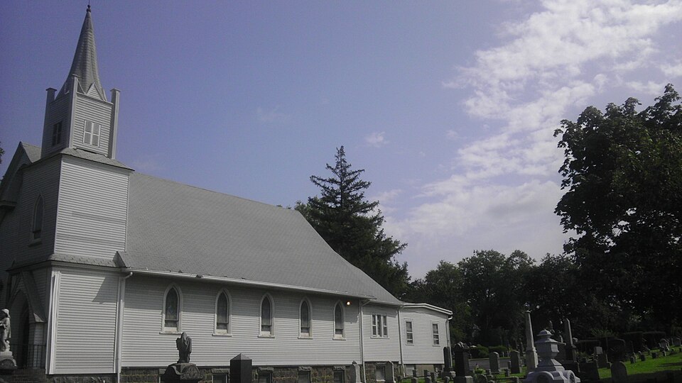 Photograph of St. Paul's German Presbyterian Church and Cemetery