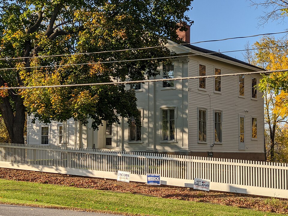 Photograph of John and Mary Dickson House
