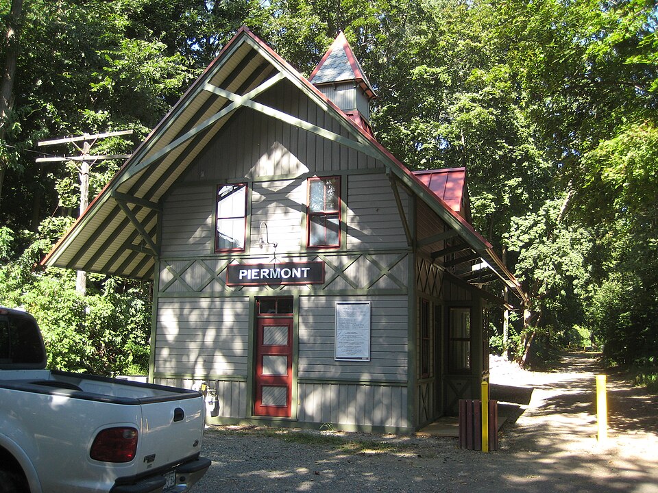 Photograph of Piermont