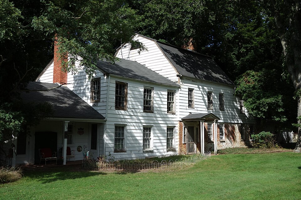 Photograph of Tuthill-Lapham House