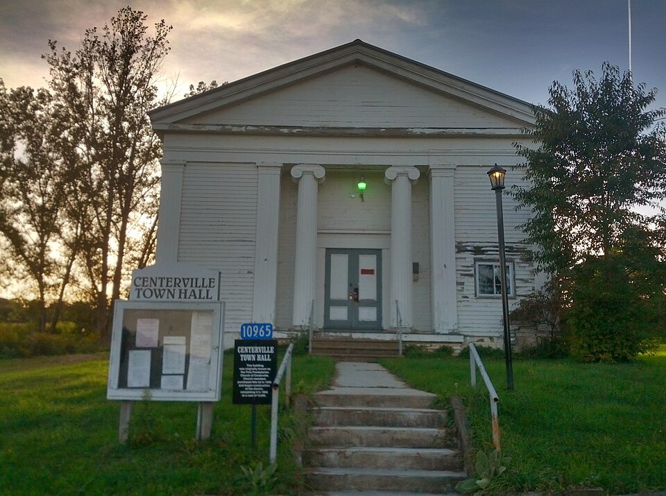 Photograph of Centerville Town Hall