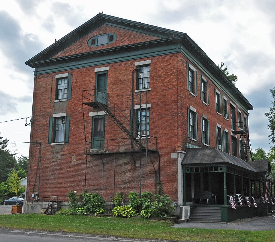 Photograph of Rogues' Harbor Inn