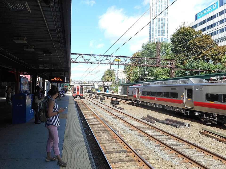 Photograph of New Rochelle station