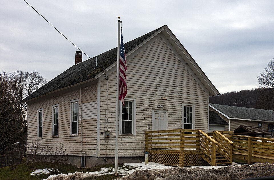 Photograph of Common School 32