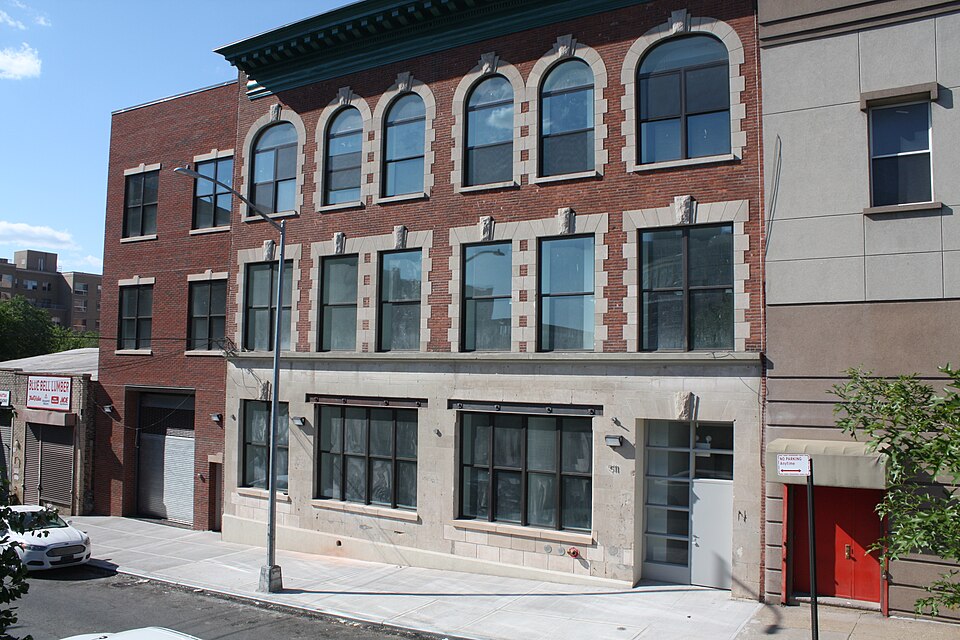Photograph of Saxe Embroidery Company Building