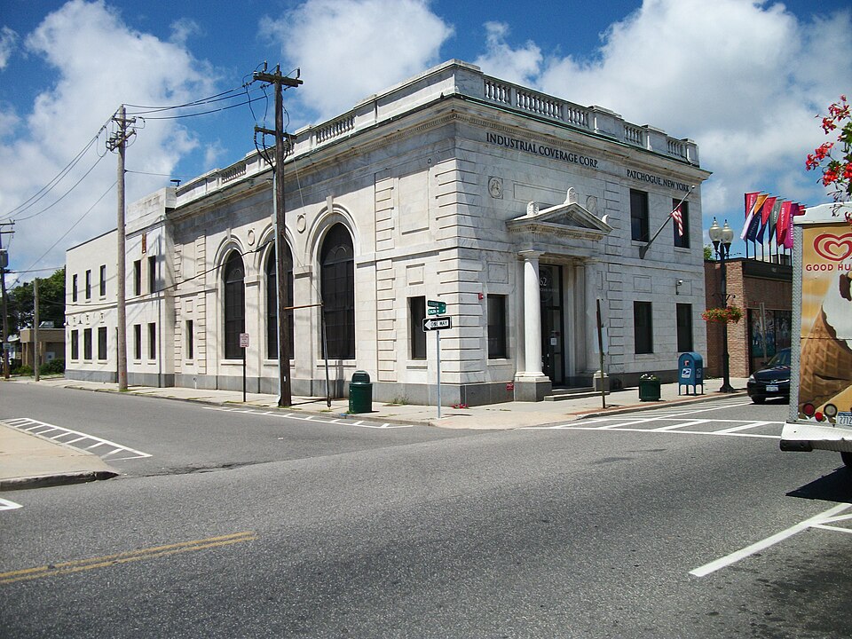 Photograph of Union Savings Bank