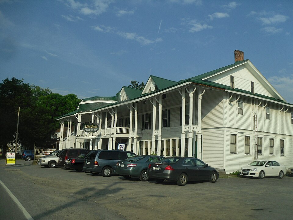 Photograph of Hotel Broadalbin
