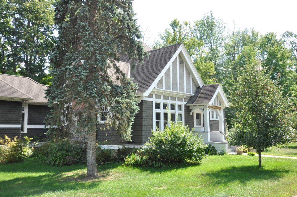 Photograph of Wells Memorial Library