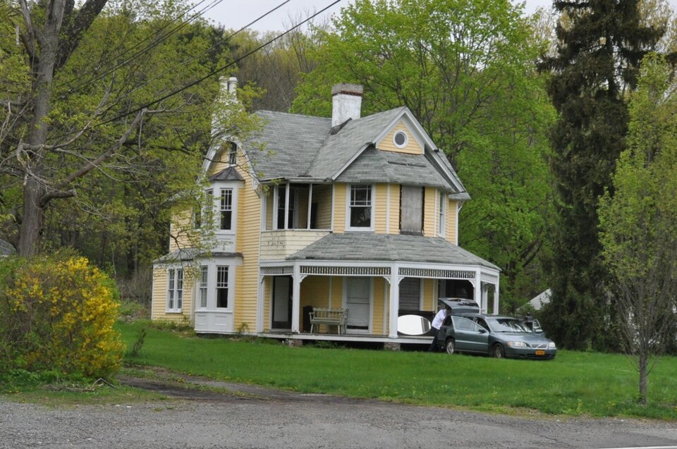 Photograph of Robert W. and Mary F. McCready House