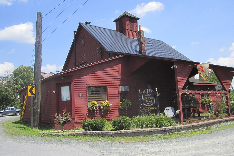 Photograph of Smith's Grain and Feed Store