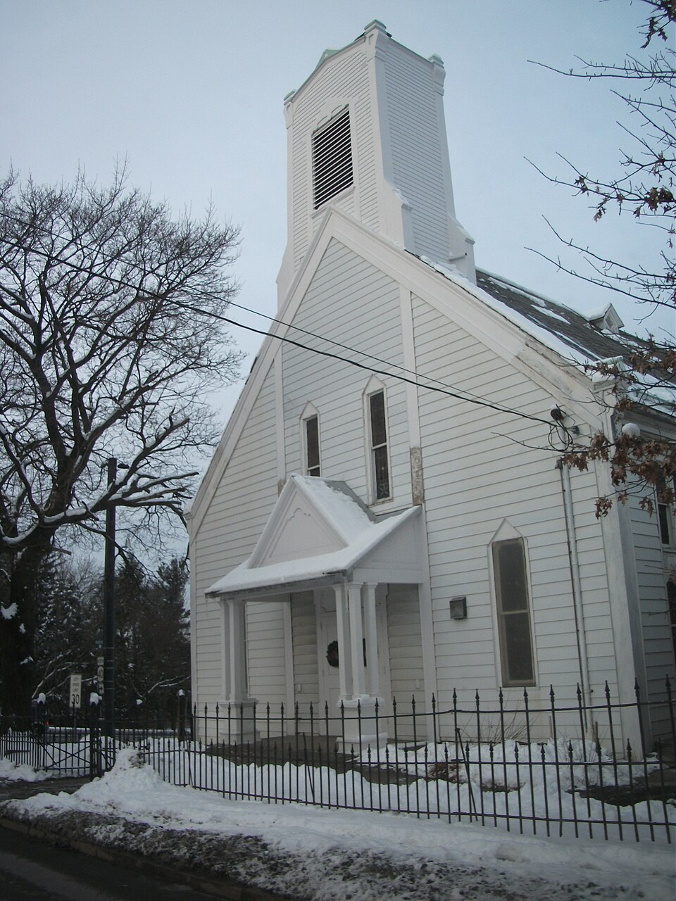 Photograph of Oakwood Avenue Presbyterian Church