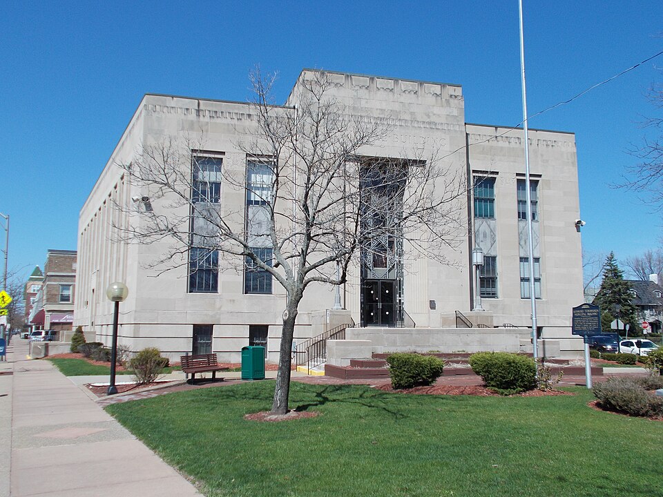 Photograph of Tonawanda Municipal Building