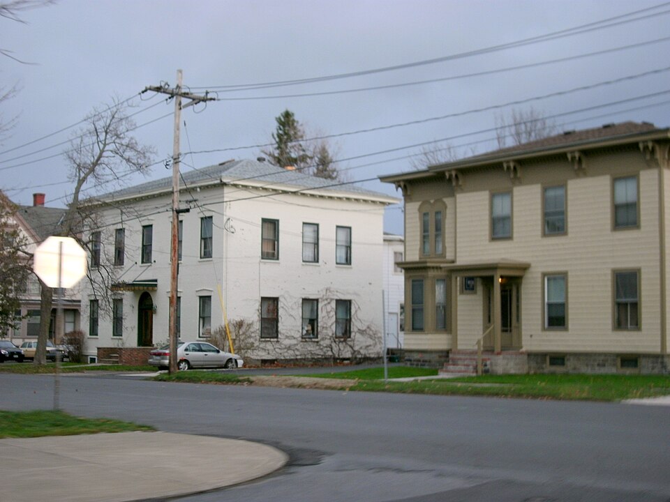 Photograph of Kingsford Historic District