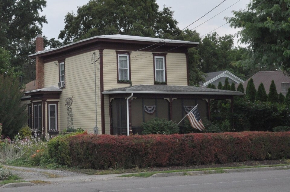 Photograph of Frank and Eliza Tryon House